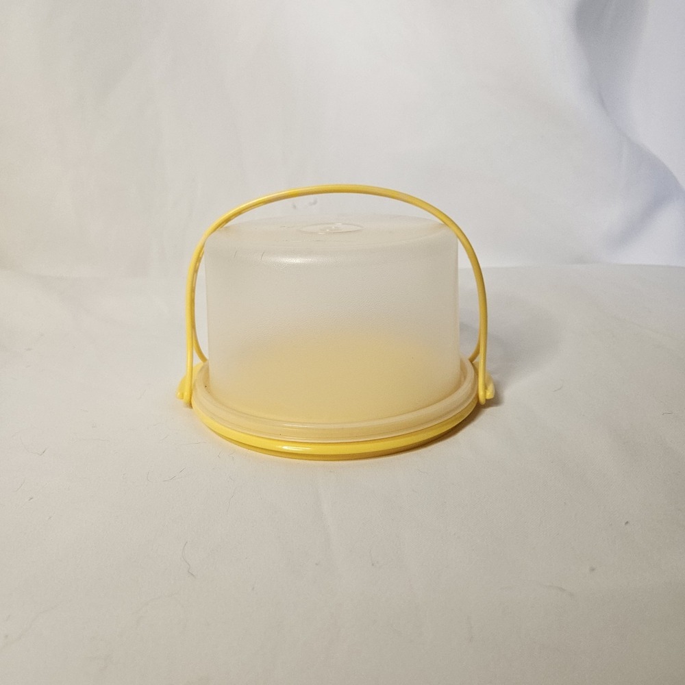 Vintage Tupperware Toy Kids Mini Cake Taker Saver Keeper with Handle Yellow